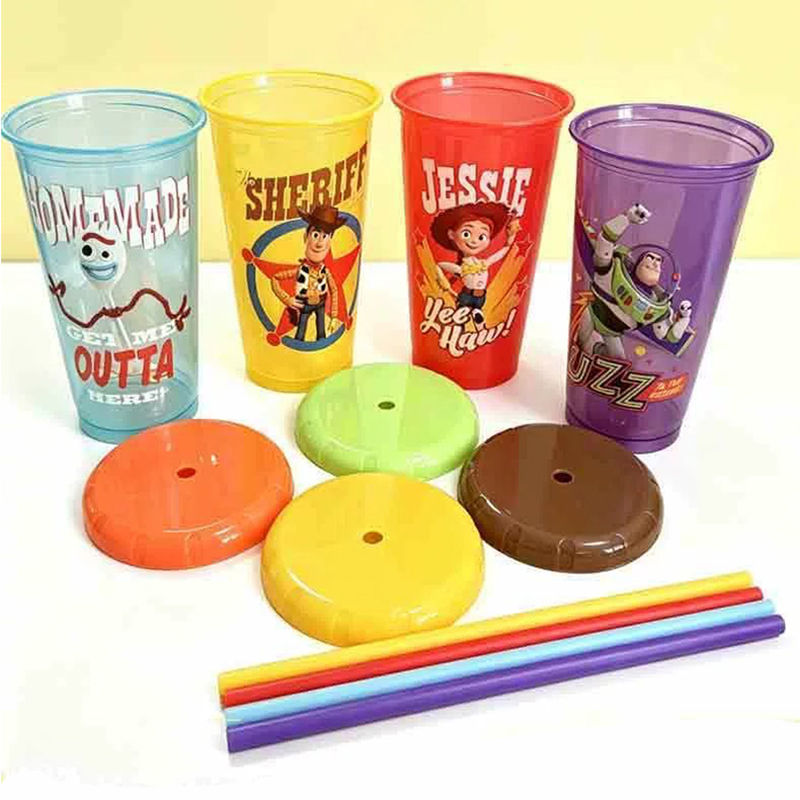 Conjunto de 4 Copos de Plástic - Training Cup Straw avaliação e preço